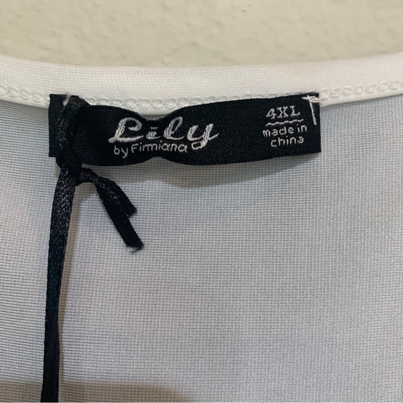 Lilly stretch top new with tags - Picture 4 of 11
